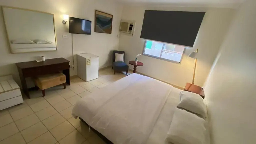 Double room (full double bed)