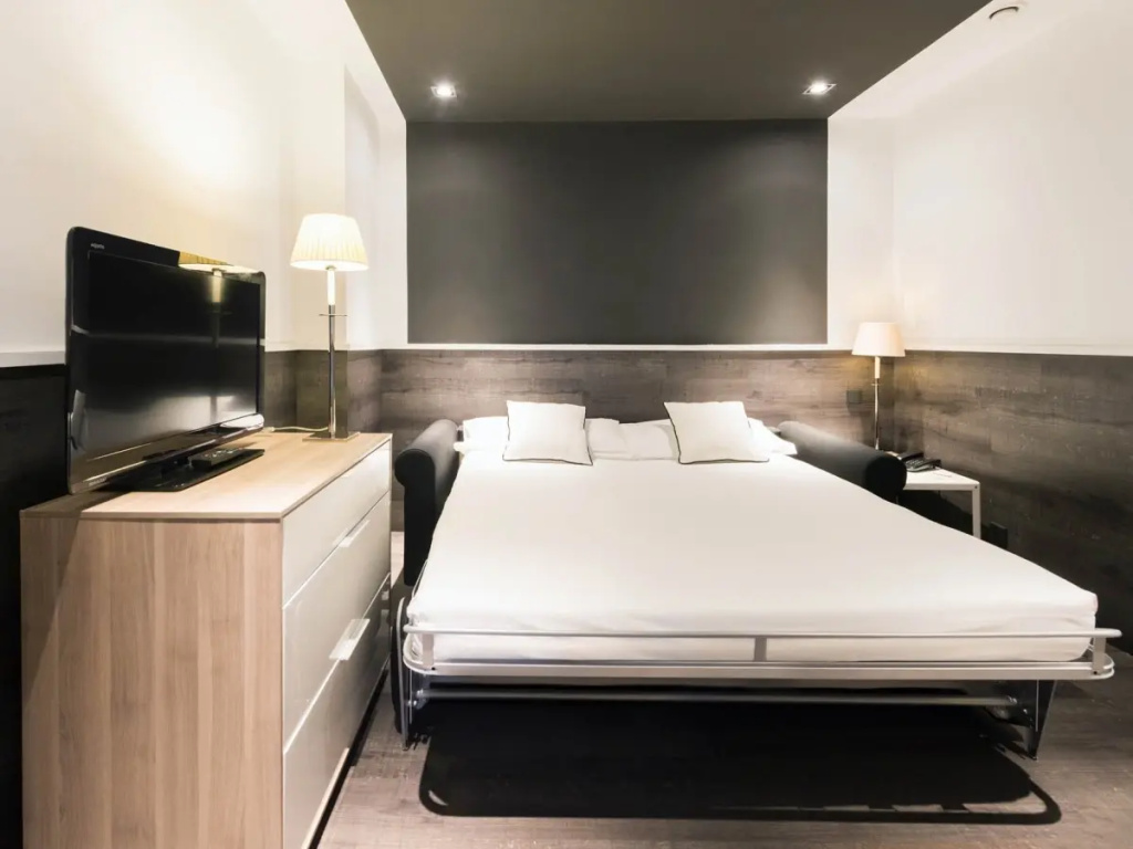 Deluxe Family Double room (full double bed)
