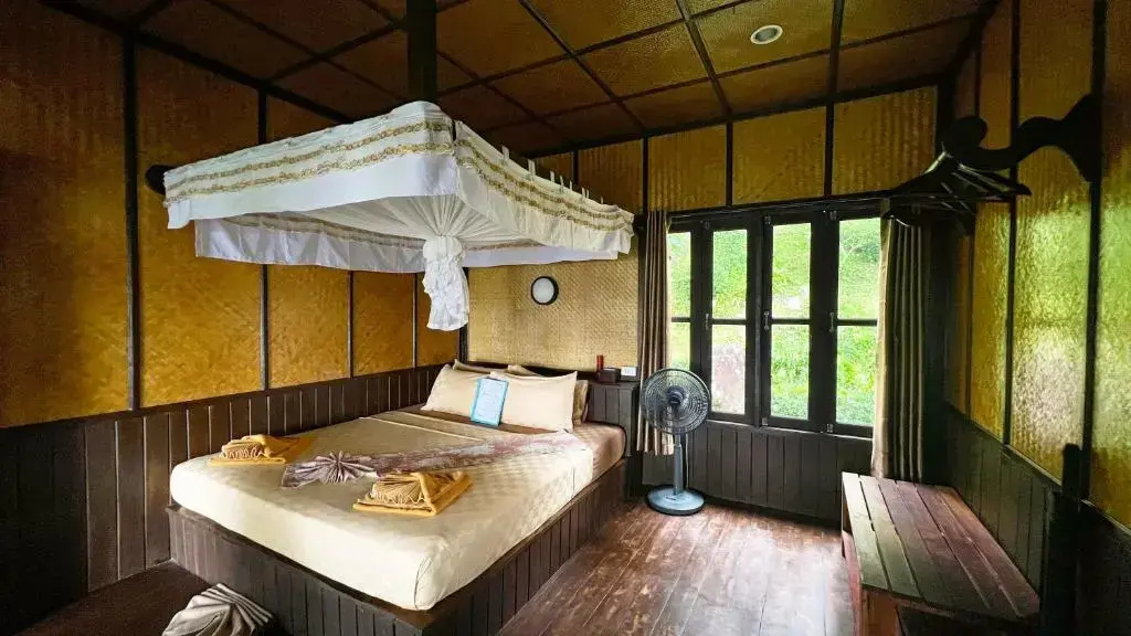 Double Bungalow with sea view (full double bed)