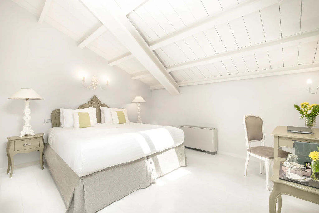 Double The Loft One (full double bed)