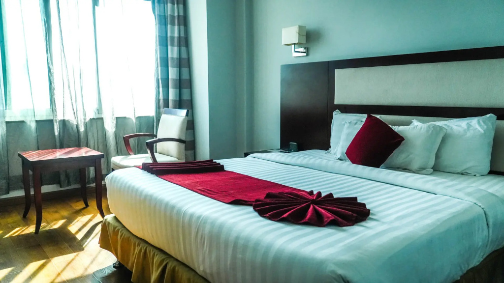 Deluxe Double room (full double bed)