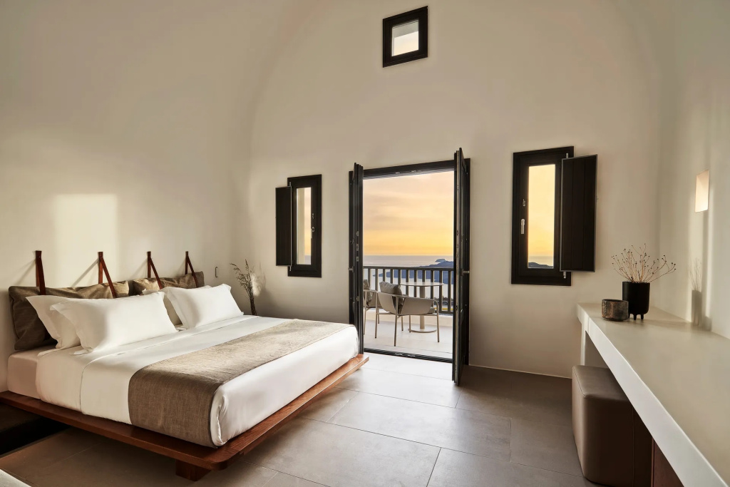 Deluxe Double room with sea view (full double bed)