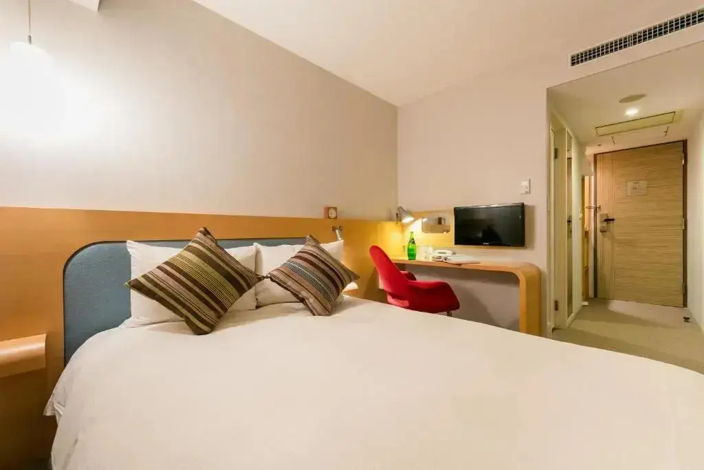 Moderate Double room (full double bed)
