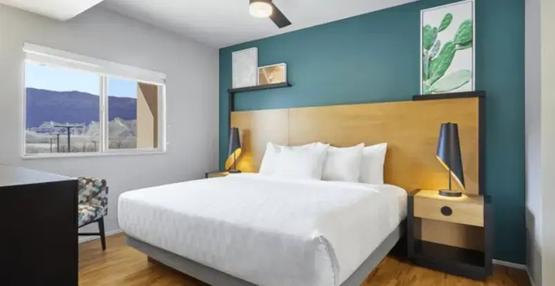 1 Bedroom Presidential Double Suite (full double bed)