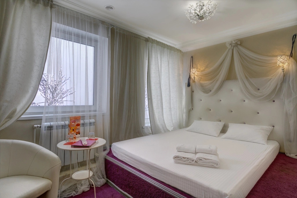 Standard Snow White Double room (full double bed)