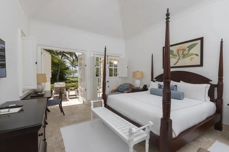2 Bedrooms Suite with ocean view
