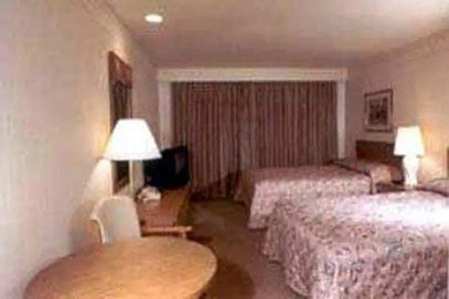 Roosevelt Inn by null