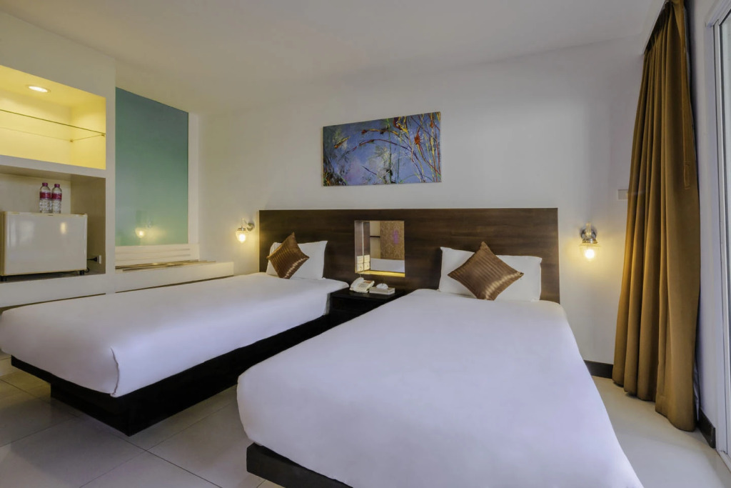 Двухместный номер Deluxe 2 отдельные кровати в Baron Beach Hotel