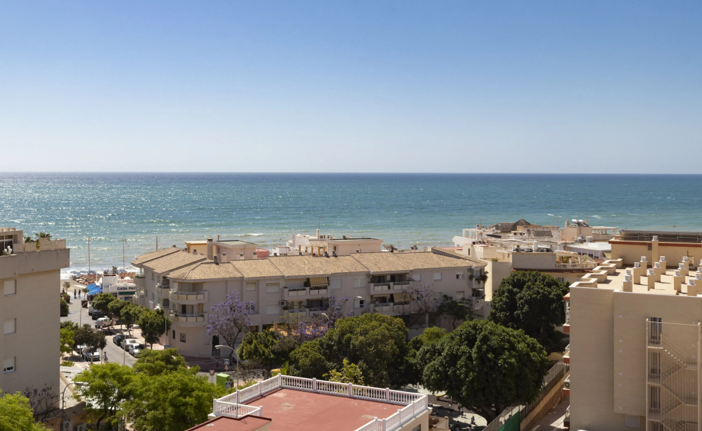 Beach & Waterfront