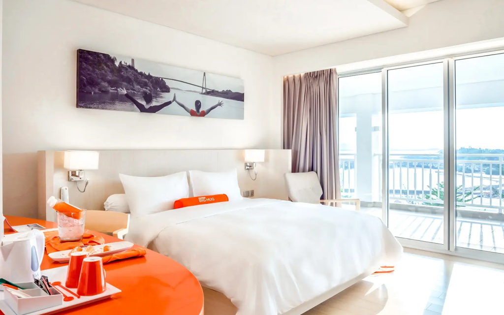 Harris Double room with sea view (full double bed)