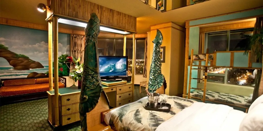 Luxury Family Polynesian Room