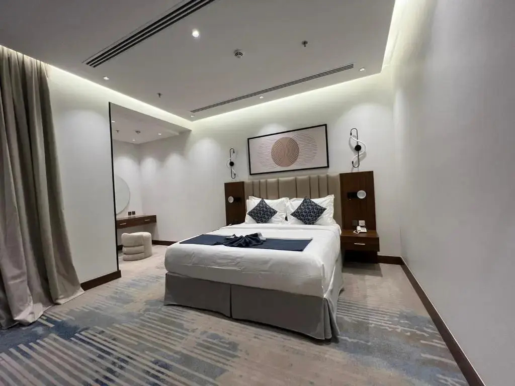 Superior Double Suite (full double bed)