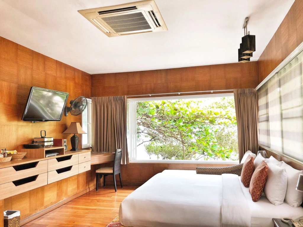 Treetop Sky Double room (full double bed)