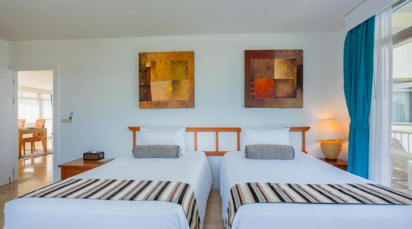 Residence с 2 комнатами с видом на океан в Waterfront Suites Phuket by Centara