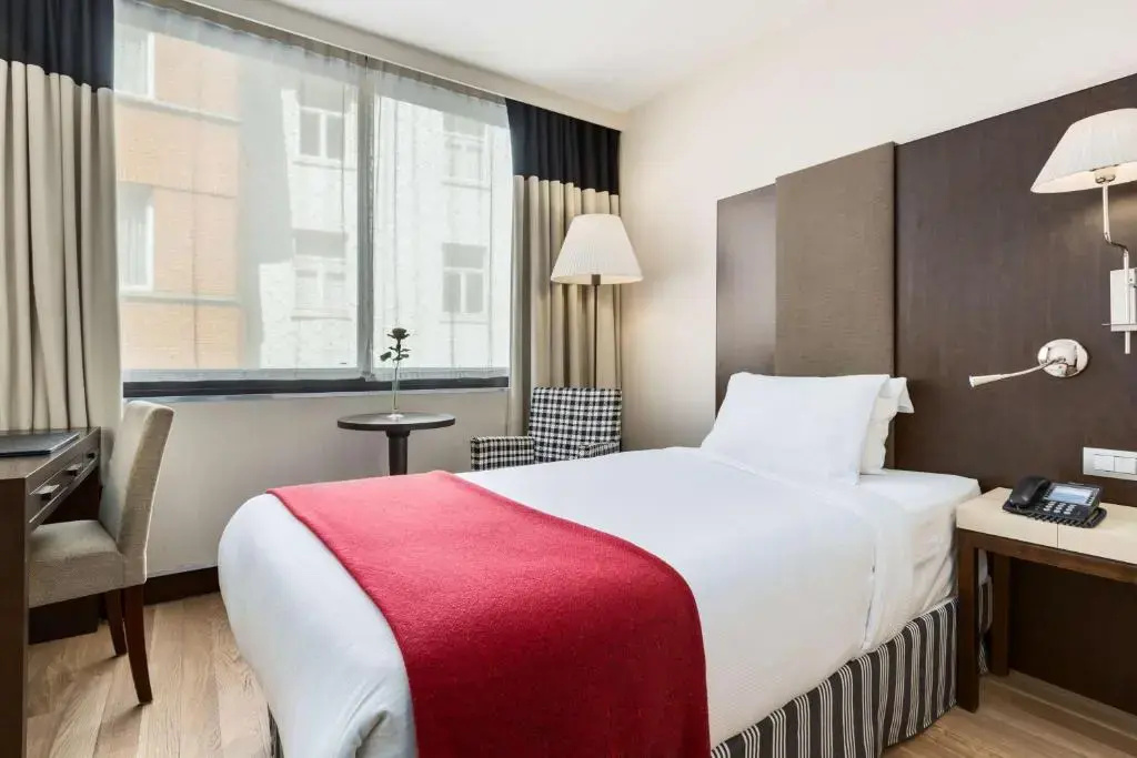 Double Junior Suite (full double bed)