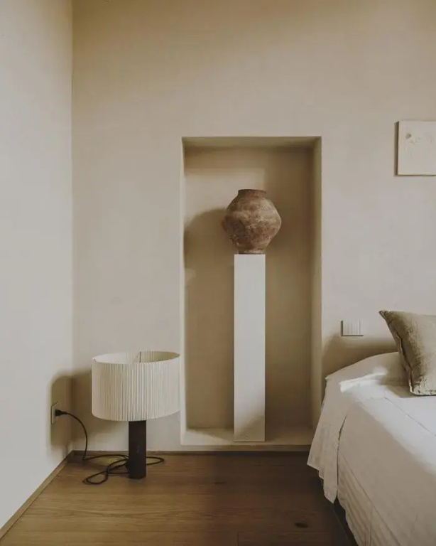 8 Suite