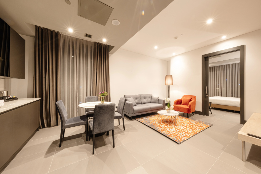 Lobby & Reception