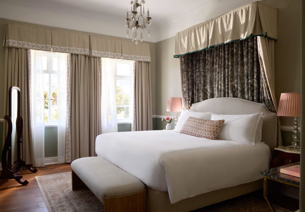 1 Bedroom Deluxe Double Suite (full double bed)