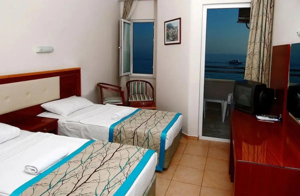 Standard room with sea view