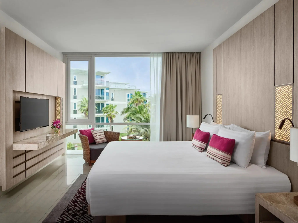 Executive Double room (full double bed)