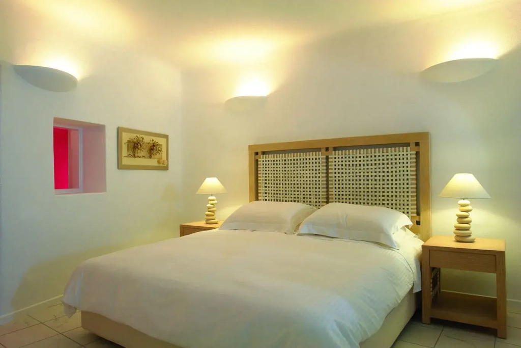 Superior Double Suite (full double bed)