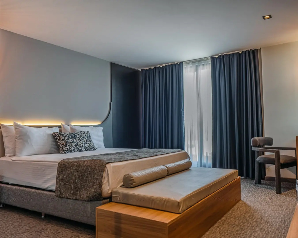 Standard Double room (full double bed)