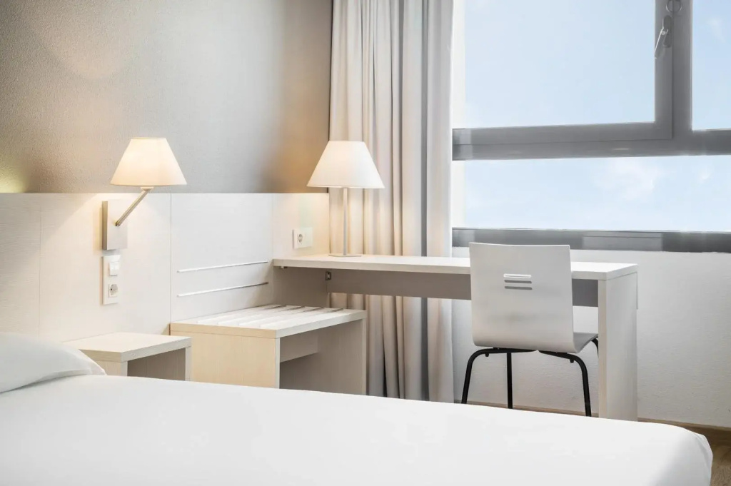 Ilunion Valencia 3 Hotel - Chambres