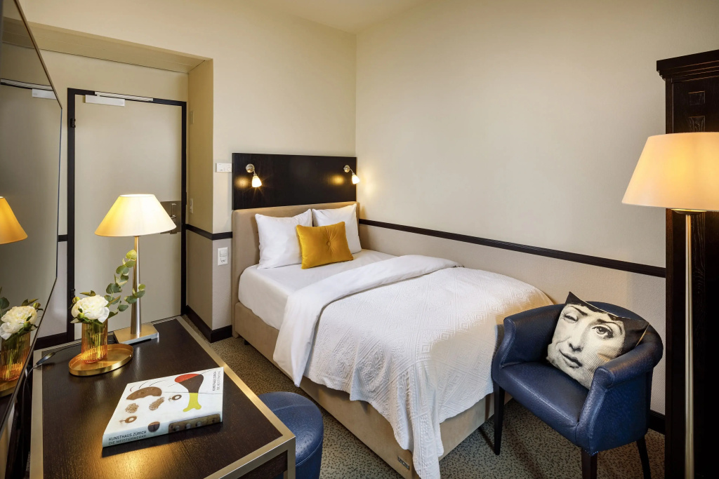 Opera Classic Single room