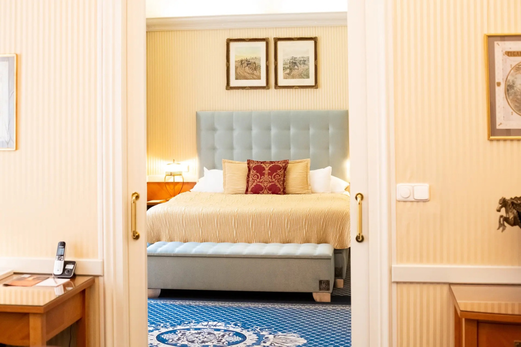 Hotel Paris Prague image General