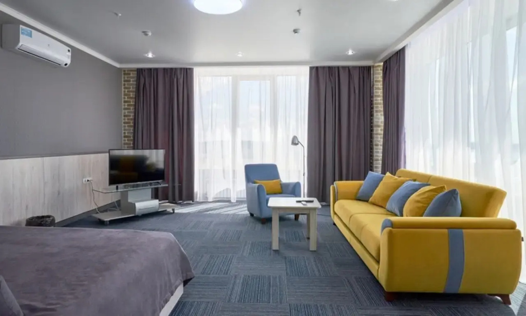 Deluxe Panoramic Double room (full double bed)