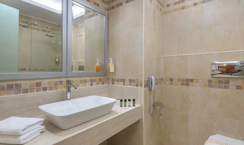 Superior Private Pool Double room beachfront (full double bed)