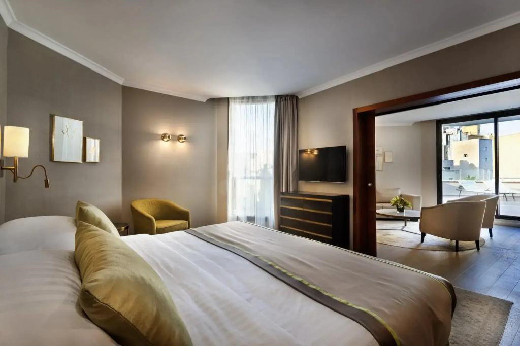 Penthouse Double Suite (full double bed)