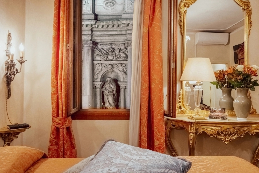 Superior Double room (full double bed)