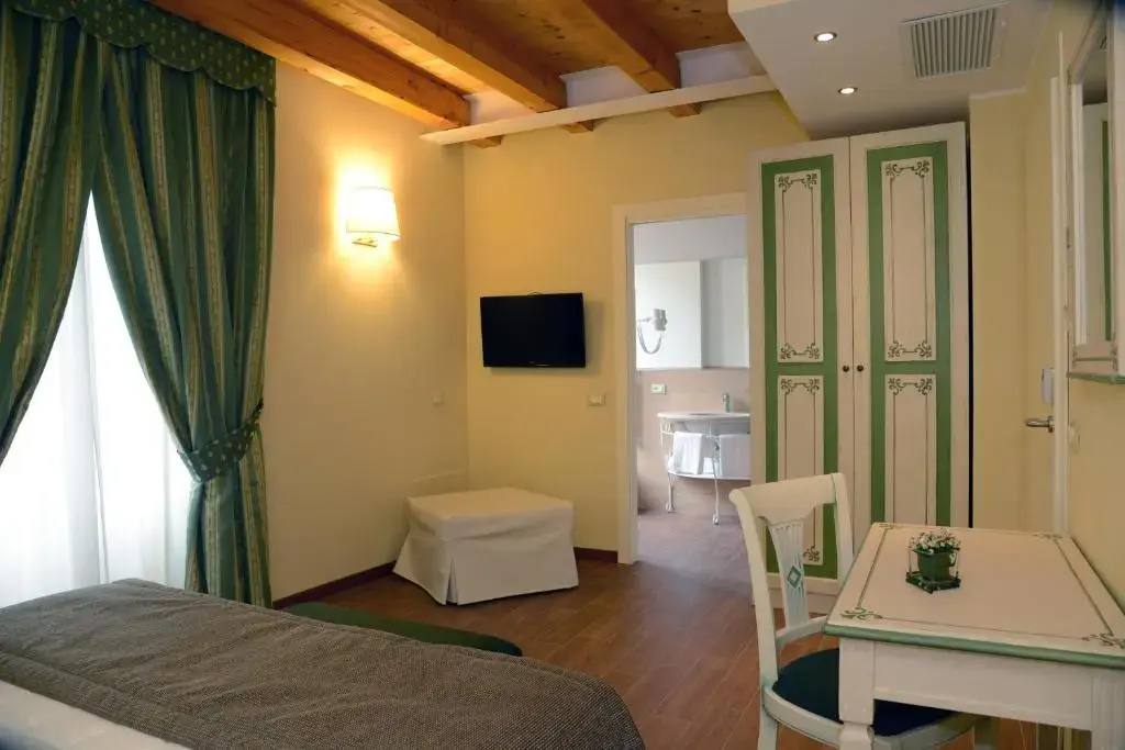 Hotel photo 15