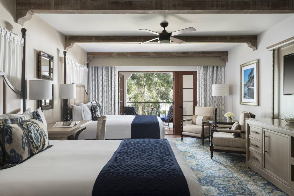 Deluxe Quadruple room with resort view