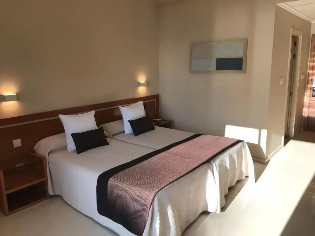 Double room (twin beds)