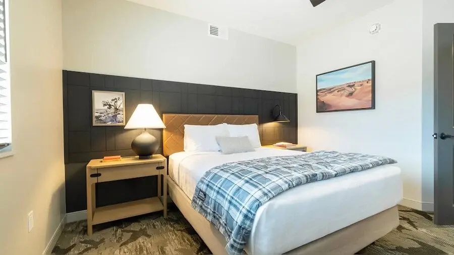Double Studio Suite (full double bed)