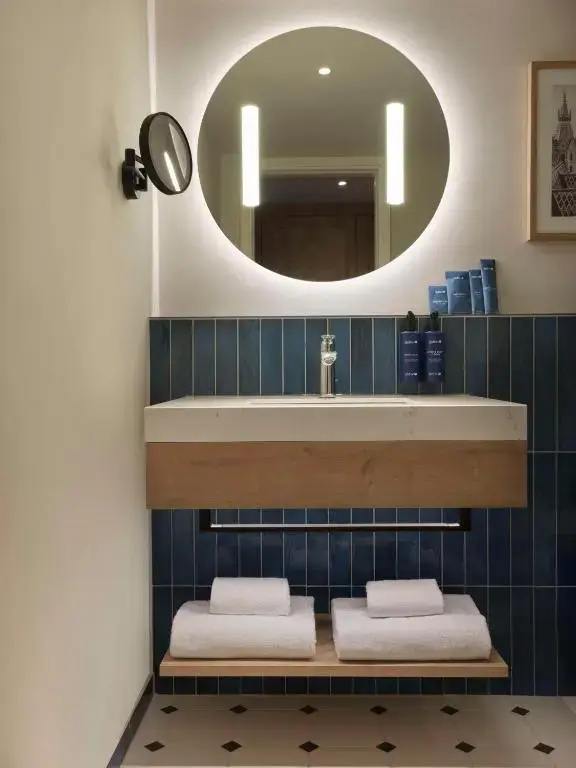 Hotel photo 12