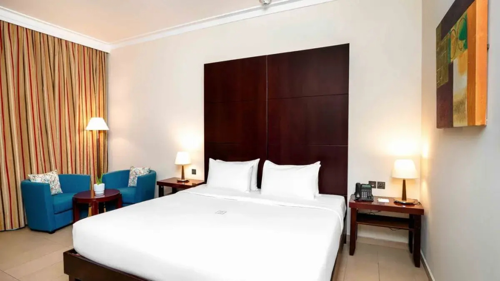 Metropolitan Al Mafraq Hotel - Chambres