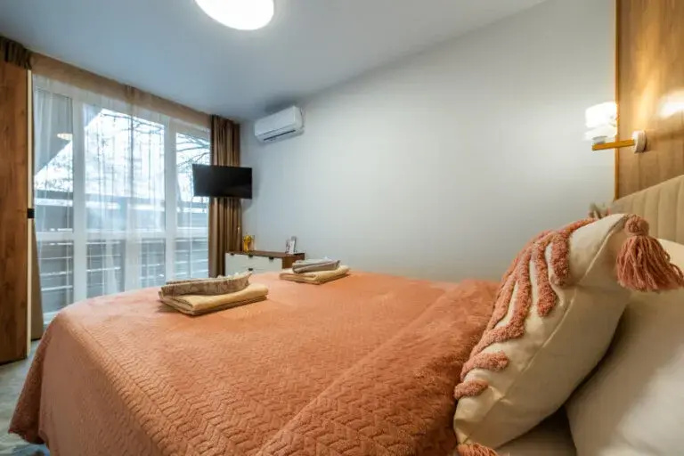Woodland Double Apartment (full double bed)