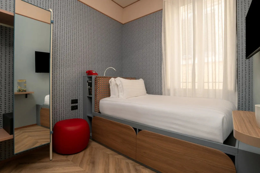 Solo Single room