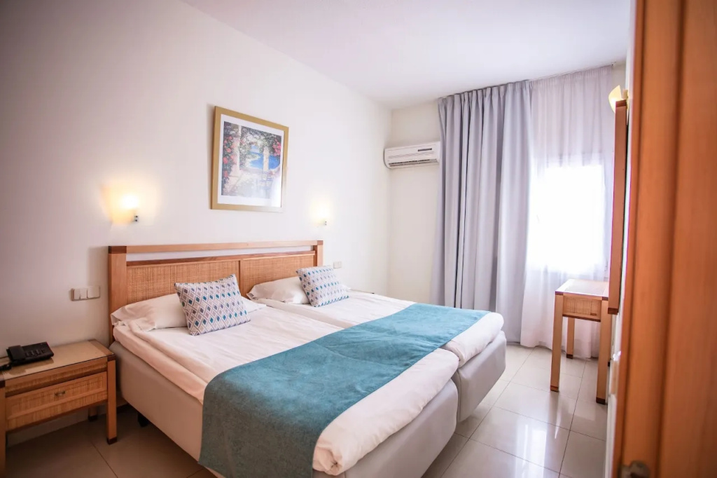 1 Bedroom Premium with Terrace and Outdoor Whirlpool Double Apartment (twin beds)