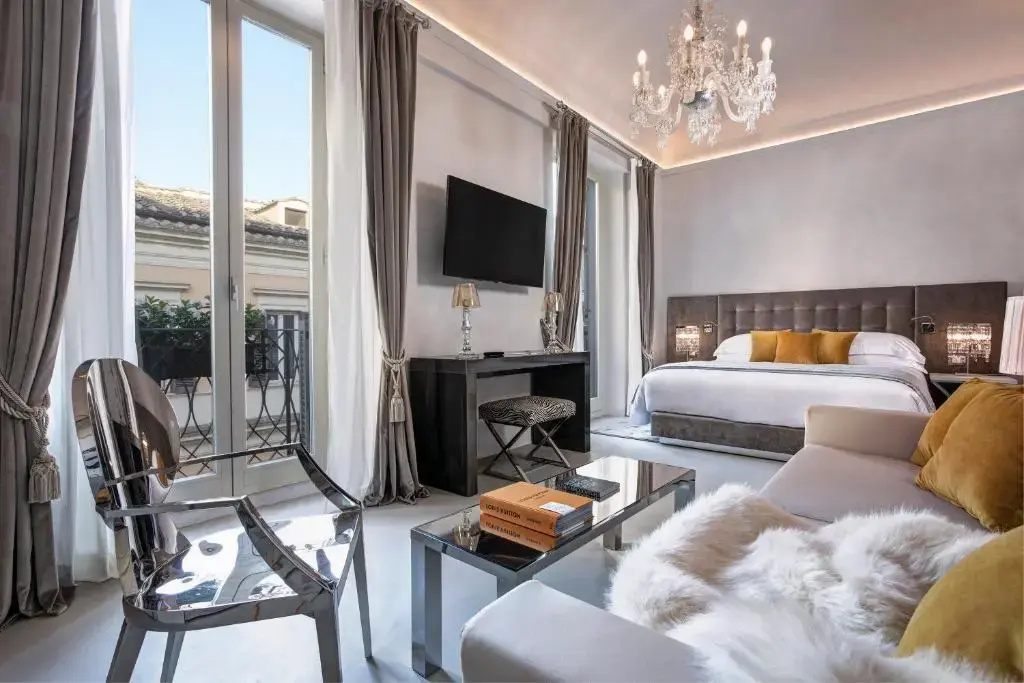 Double Junior Suite (full double bed)