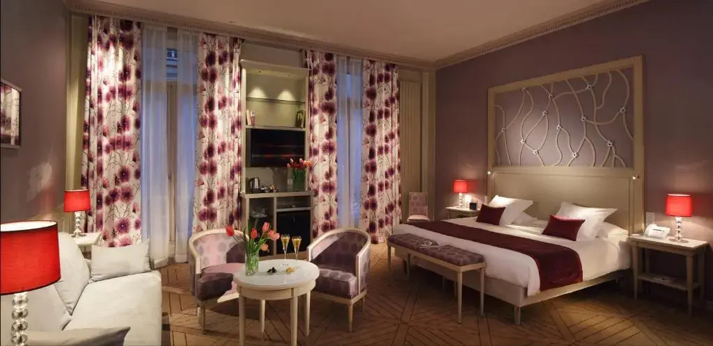 Chateau Frontenac Hotel  66