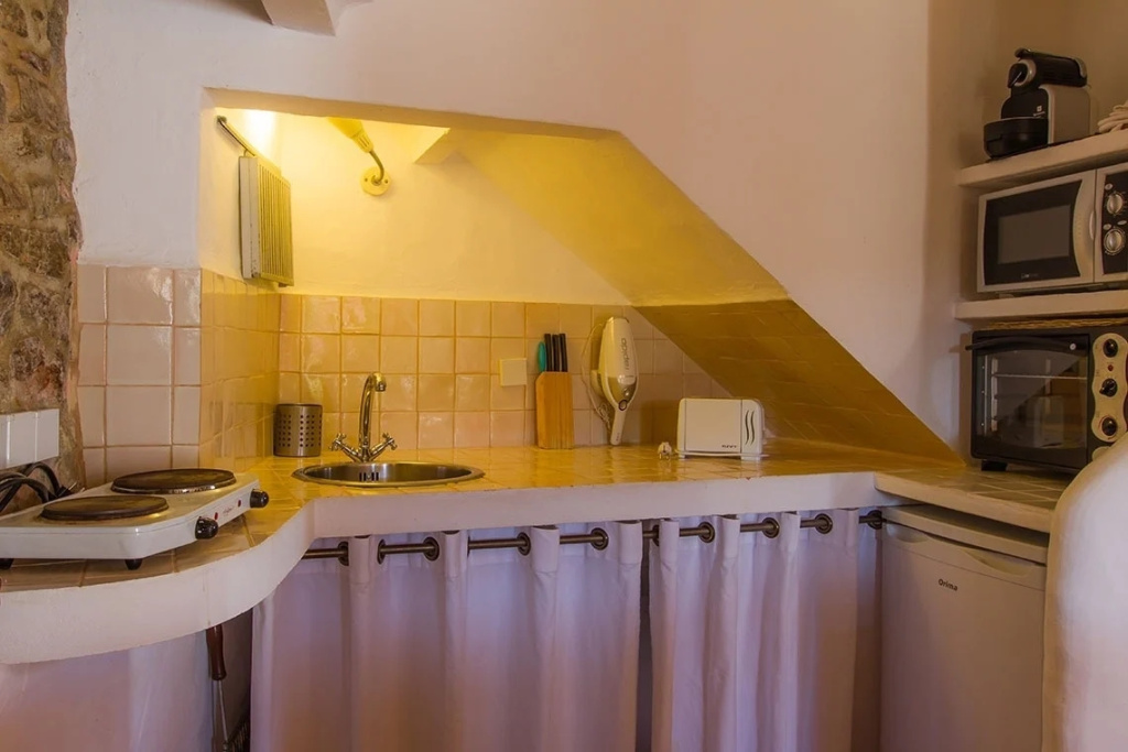 1 Bedroom Cottage with Patio