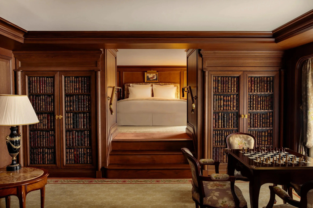 Marcel Proust Double Suite (full double bed)