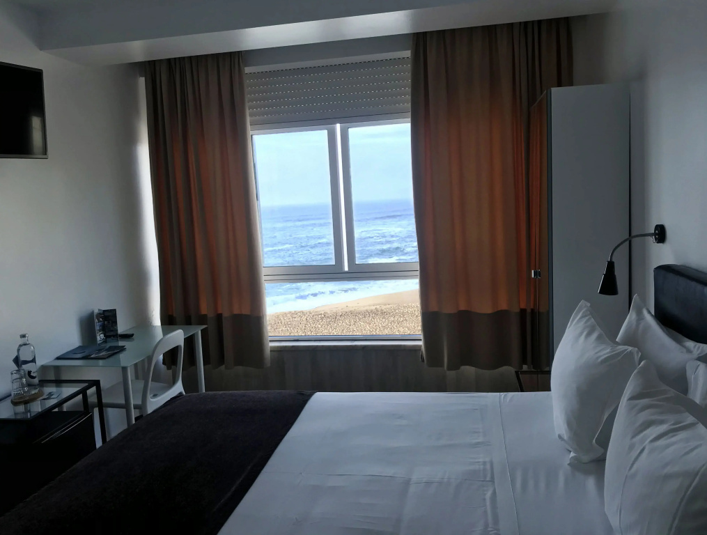 Juliet Double room with sea view (full double bed)