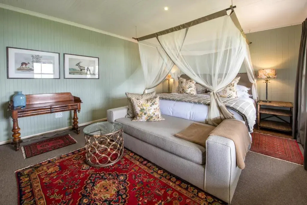 Superior Double Suite (full double bed)