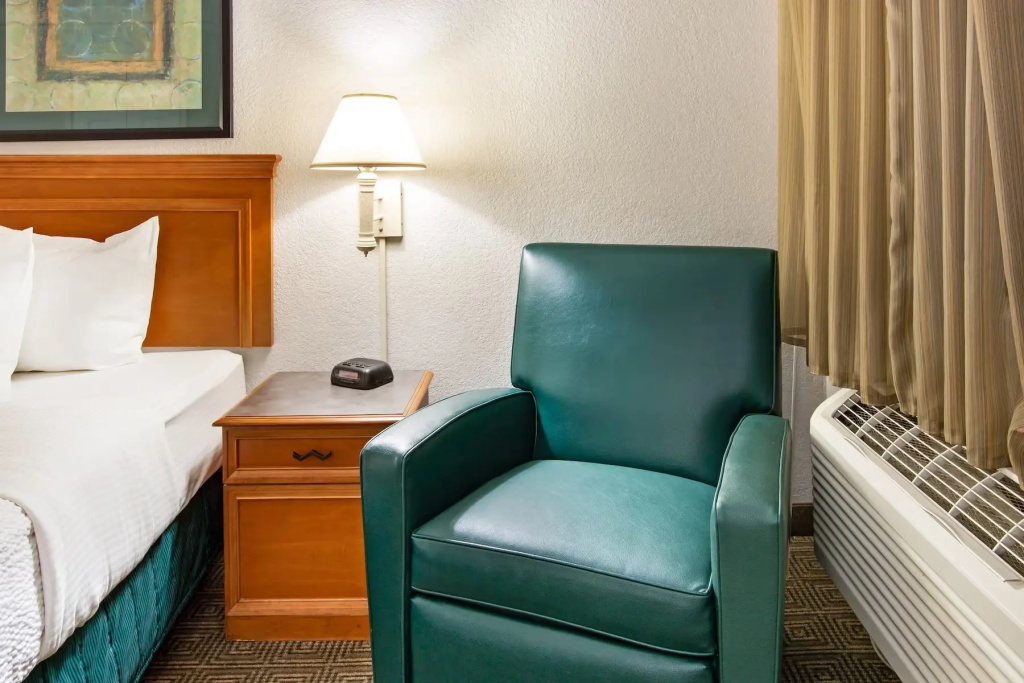 La Quinta Inn by Wyndham Albuquerque Airport - Chambres