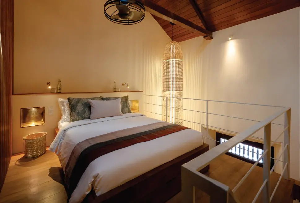 8 Leyn Baan (150 metres from Fort Bazaar)